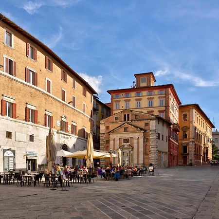 The Bank - Locanda Della Posta Dependance Perugia Bagian luar foto